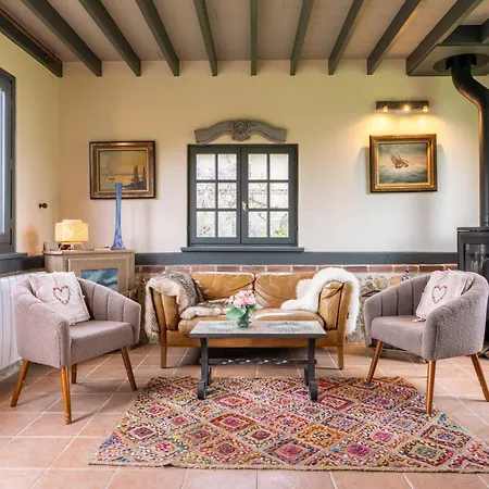 Ailleurs Sous Les Etoiles Nyaraló *